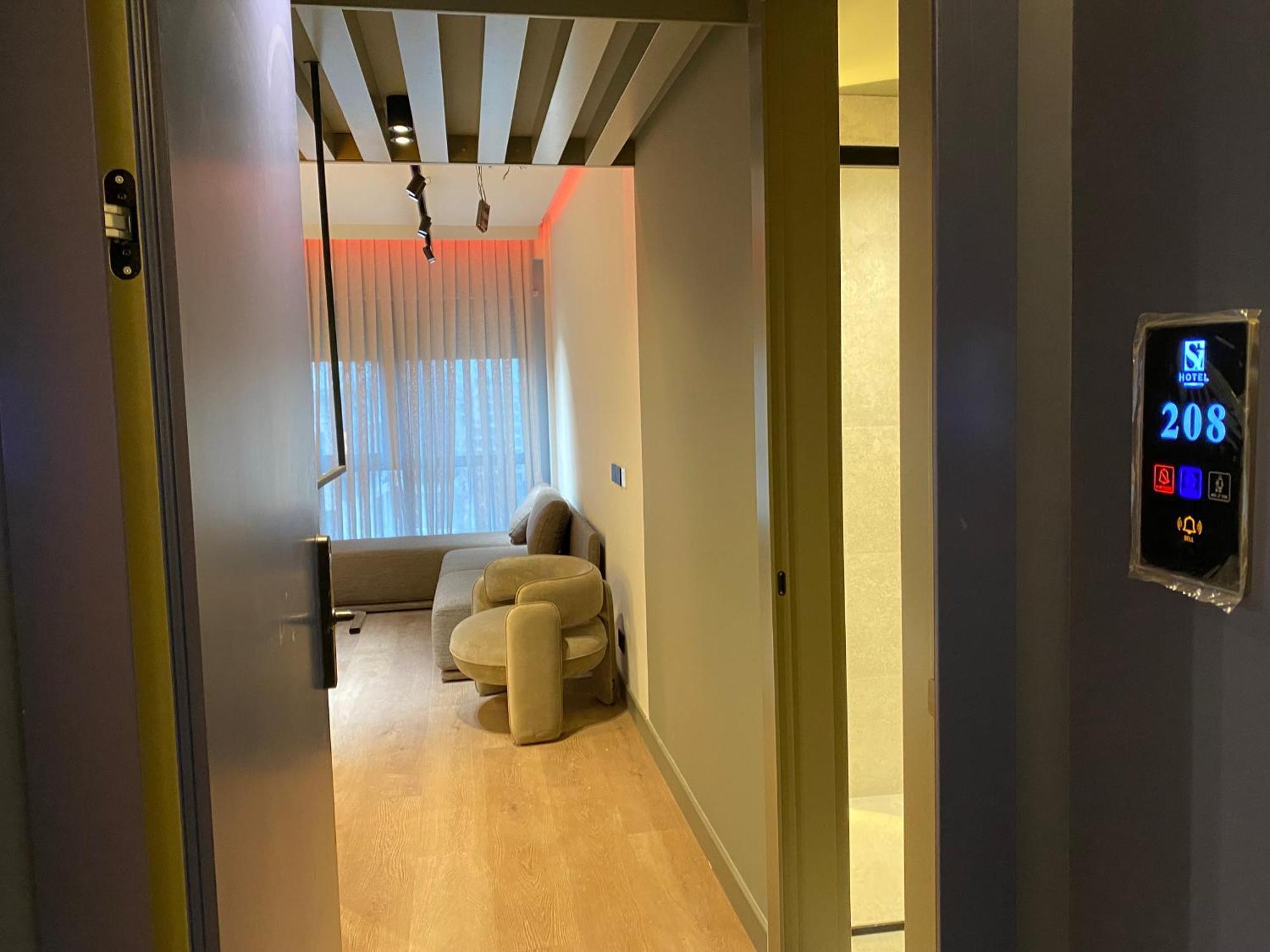 Aparthotel Si Tirana