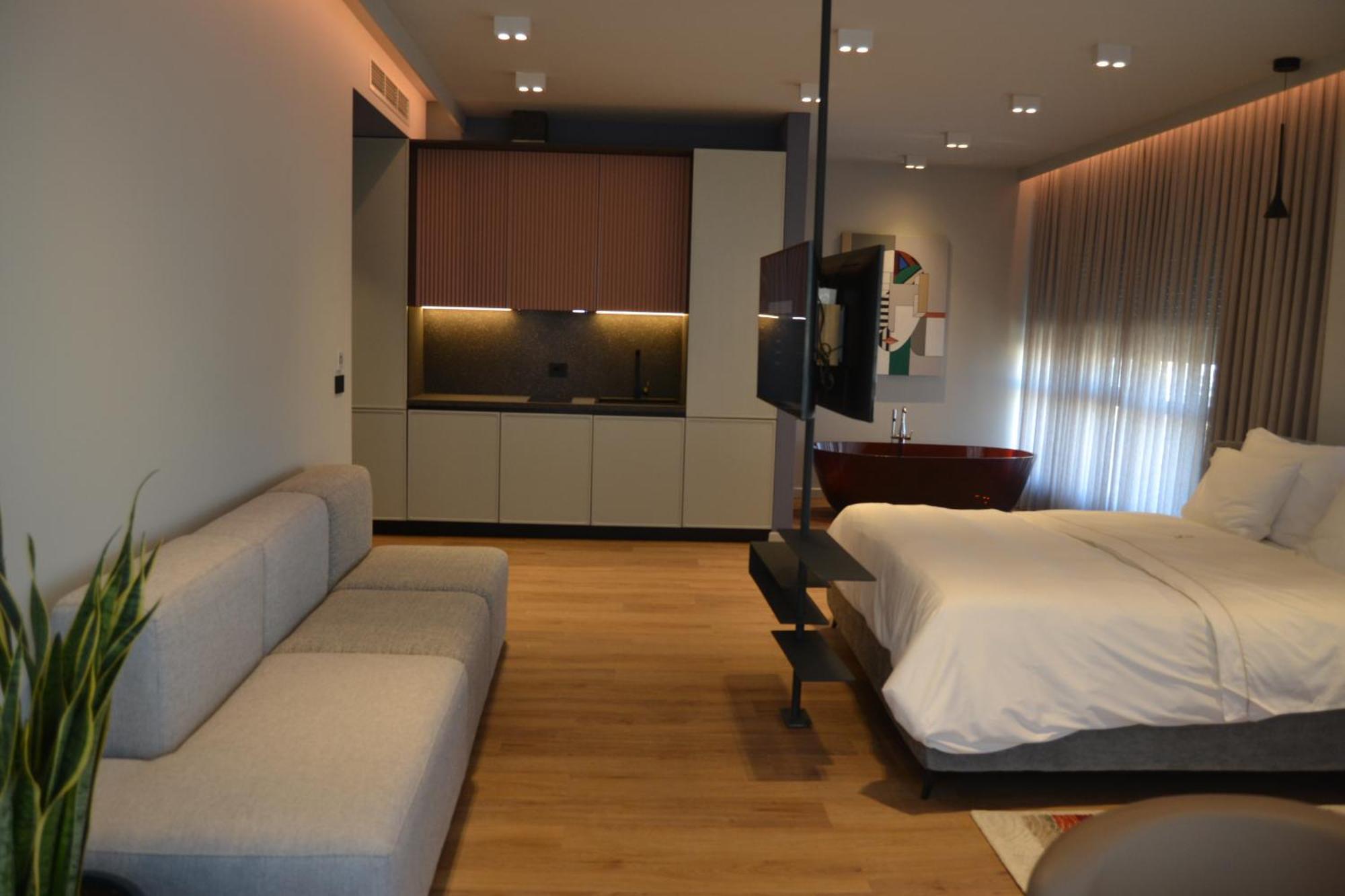 Si Apartahotel