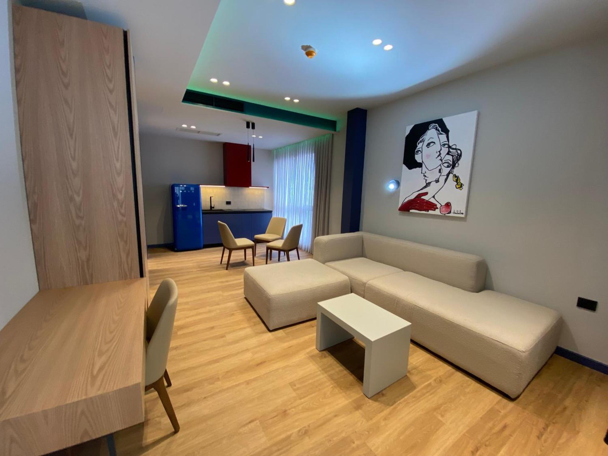 Aparthotel Si Tirana