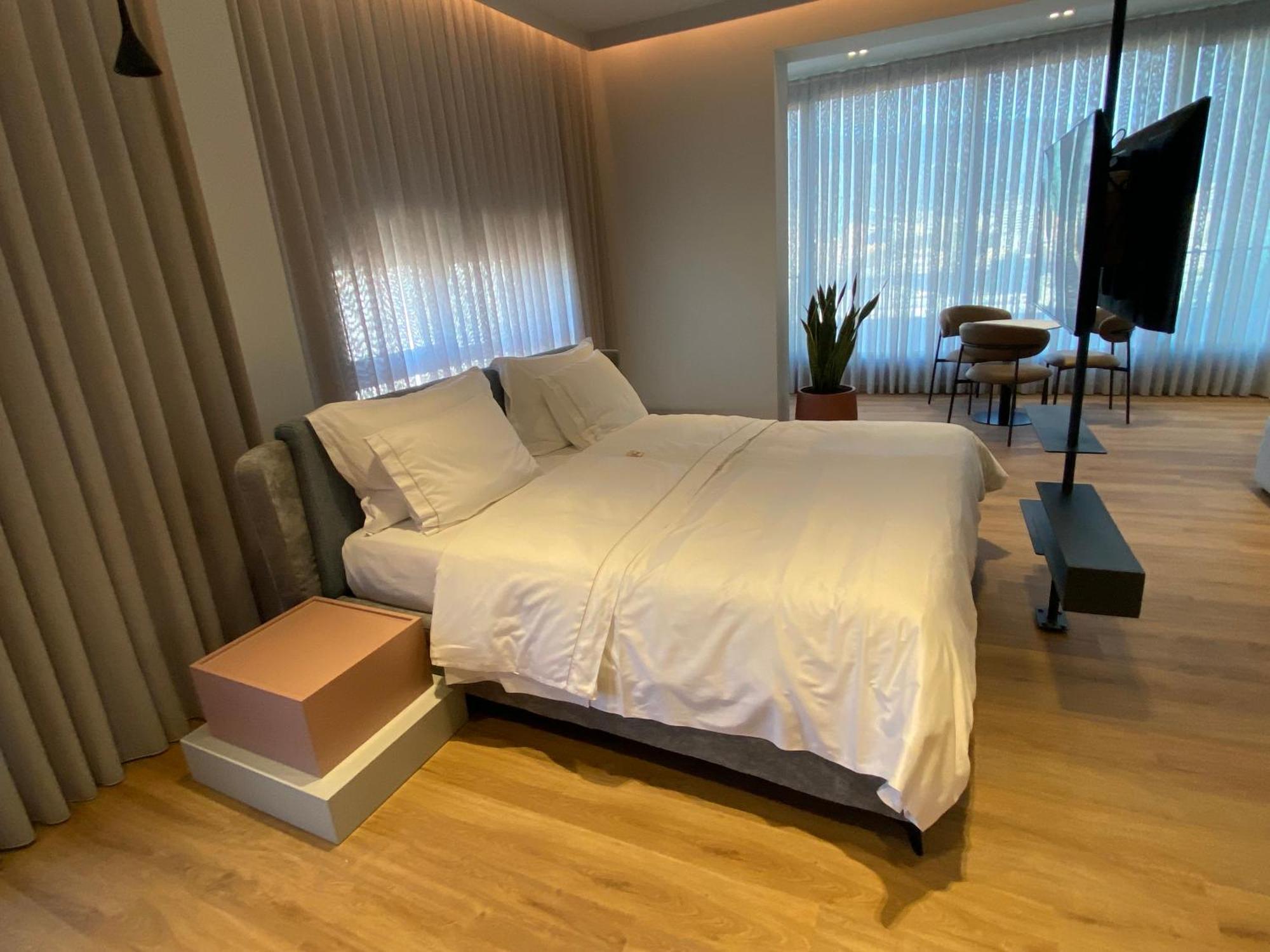 Si Apartahotel *
